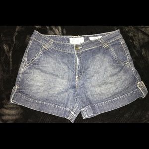 Levi’s Shorts - size 16